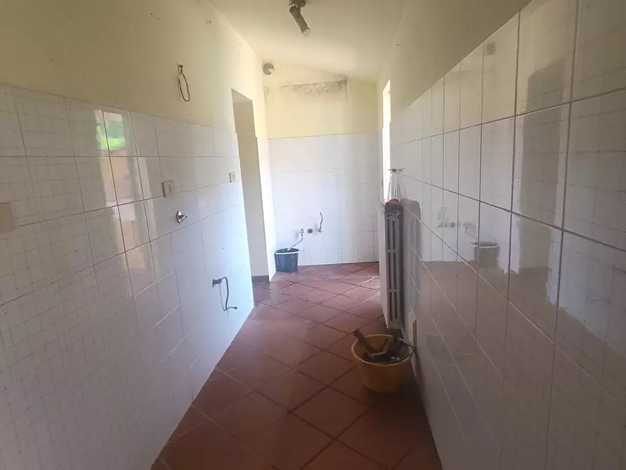 Immagine 12 di Appartamento in affitto  a Lucca