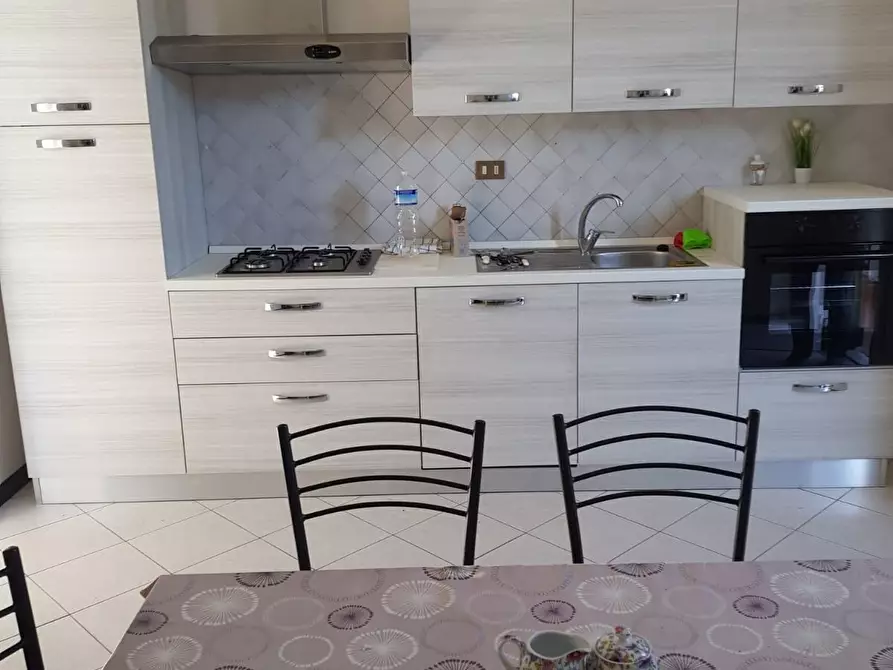 Immagine 3 di Appartamento in affitto  a Camaiore