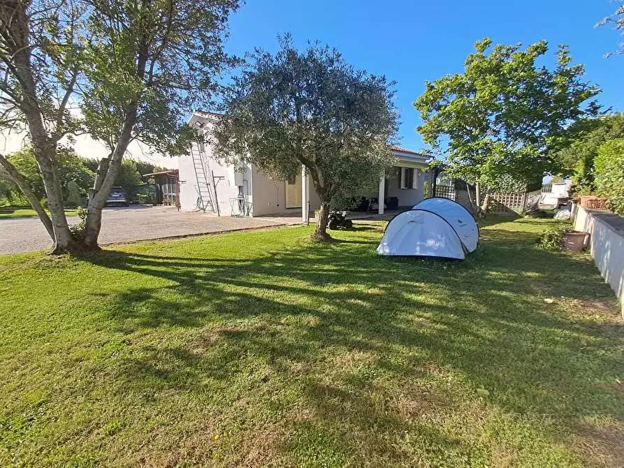 Immagine 30 di Villa in vendita  a Ponsacco
