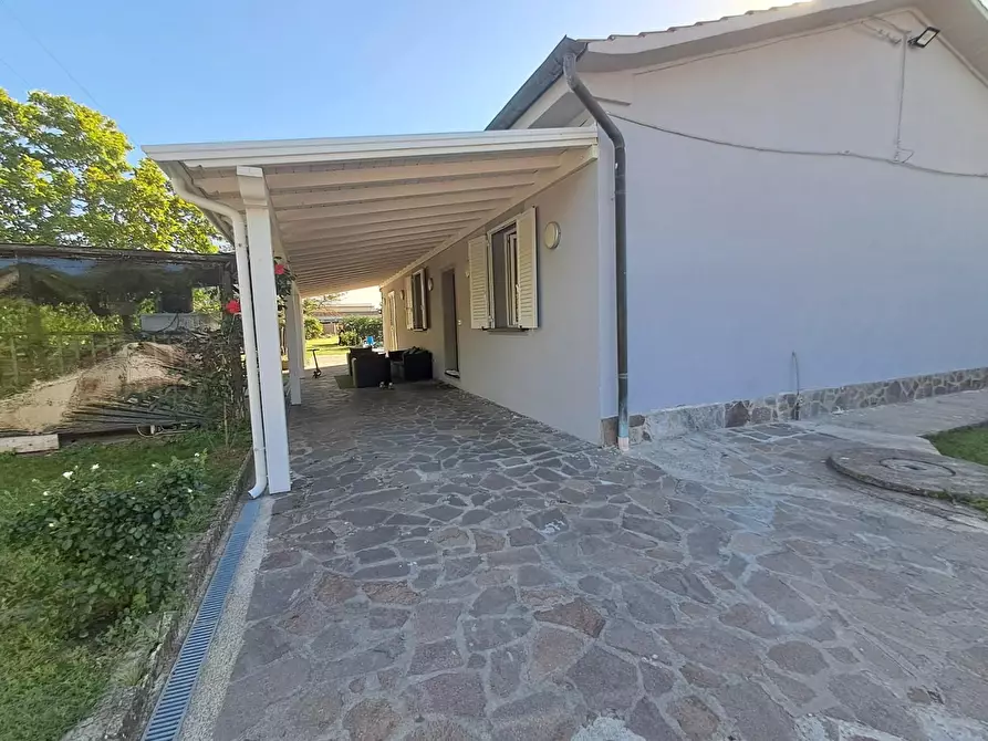 Immagine 25 di Villa in vendita  a Ponsacco