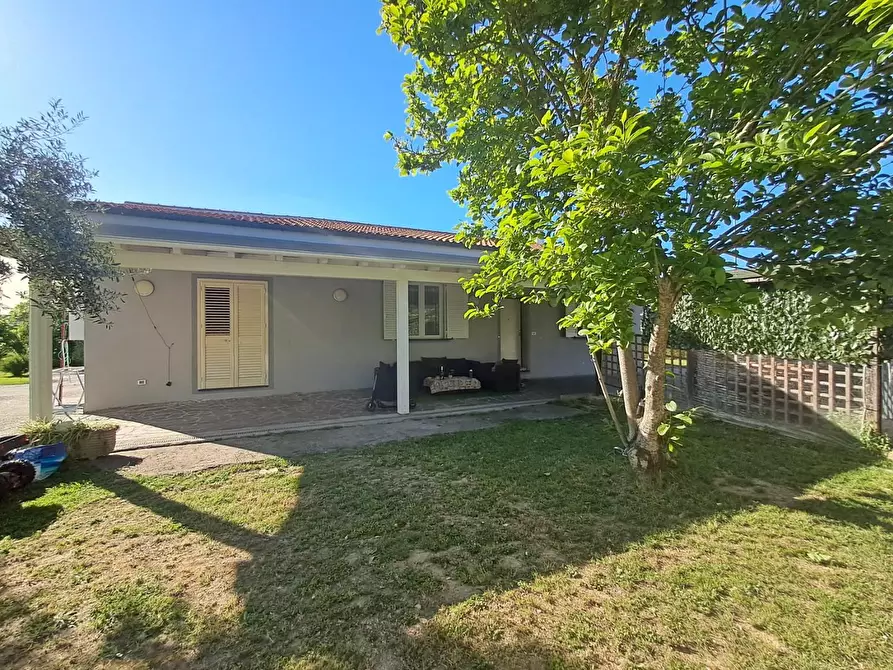 Immagine 27 di Villa in vendita  a Ponsacco