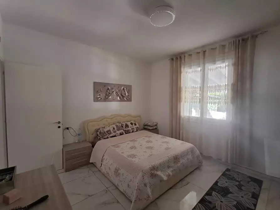 Immagine 5 di Villa in vendita  a Ponsacco