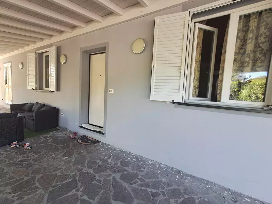 Immagine 9 di Villa in vendita  a Ponsacco