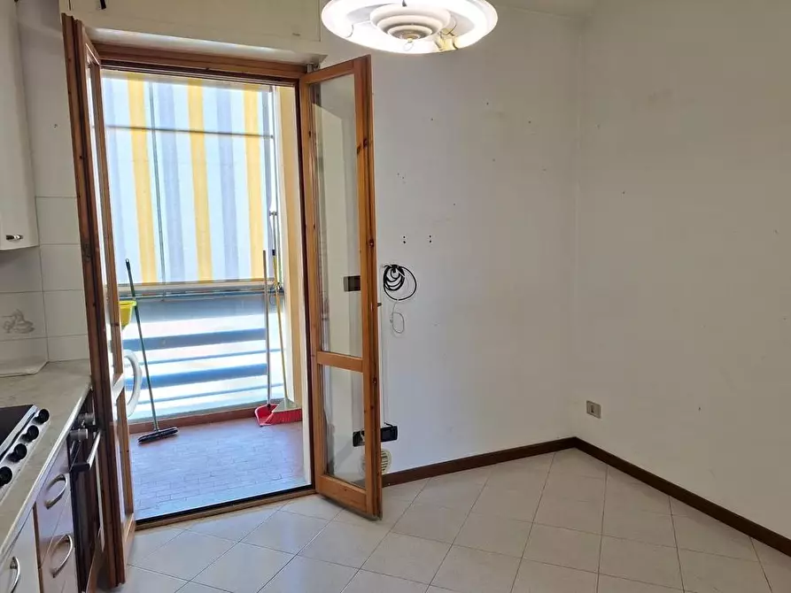 Immagine 7 di Appartamento in vendita  a Cecina