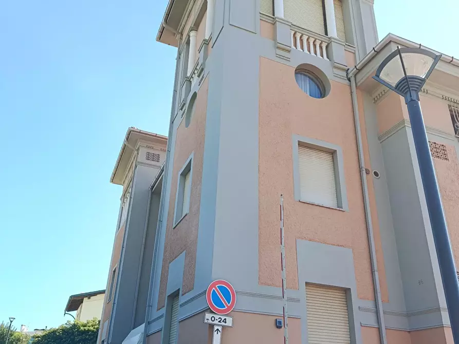 Immagine 4 di Appartamento in vendita  a Rosignano Marittimo