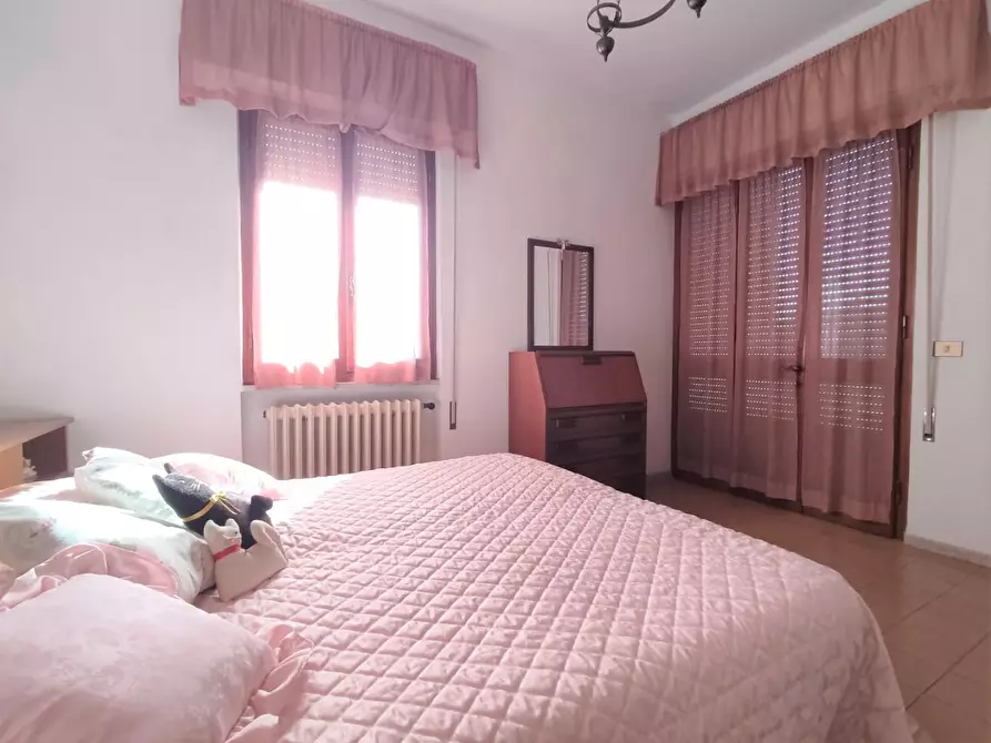 Immagine 13 di Casa indipendente in vendita  a Pietrasanta
