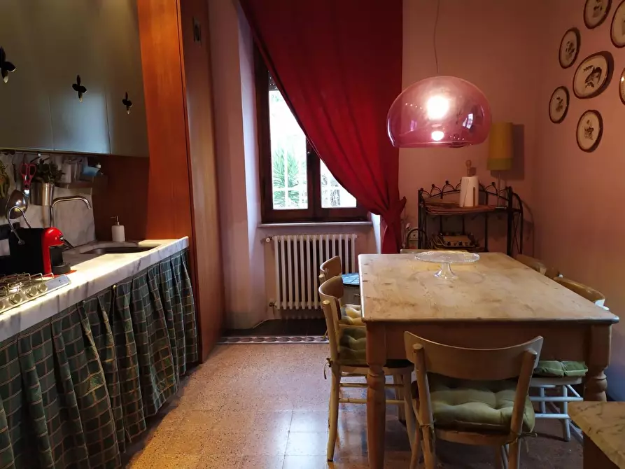 Immagine 4 di Appartamento in affitto  a Camaiore