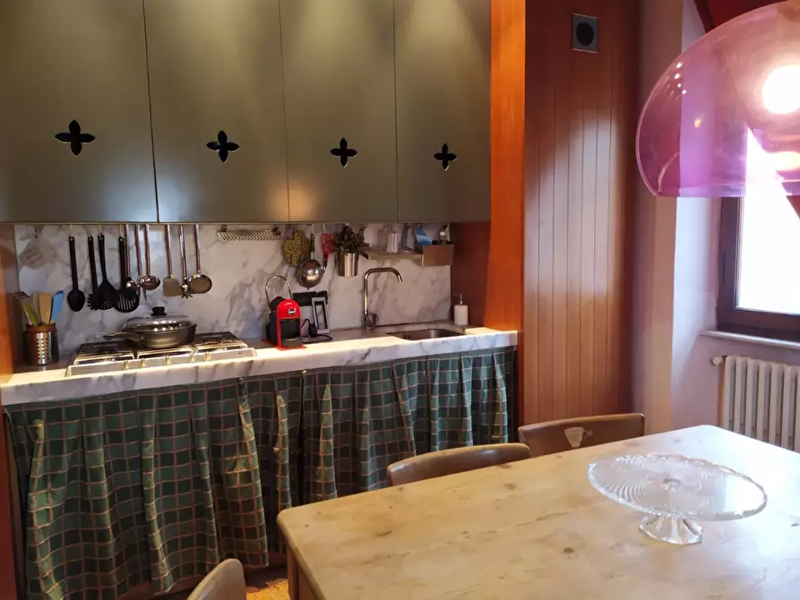 Immagine 5 di Appartamento in affitto  a Camaiore