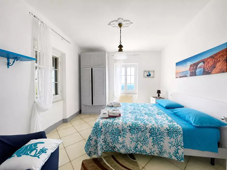 Immagine 17 di Casa semindipendente in vendita  a Vernazza