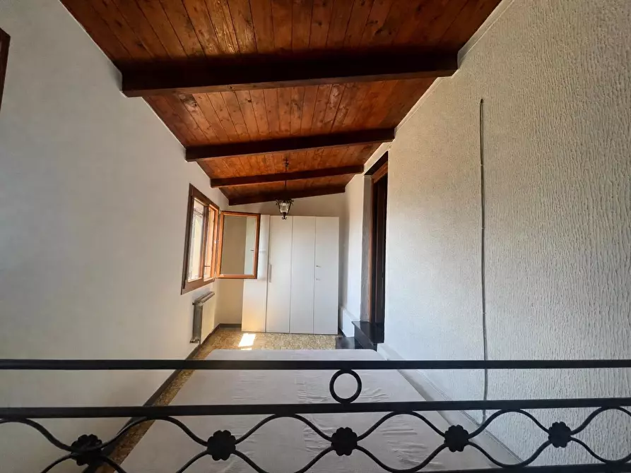 Immagine 38 di Casa semindipendente in vendita  a Vernazza