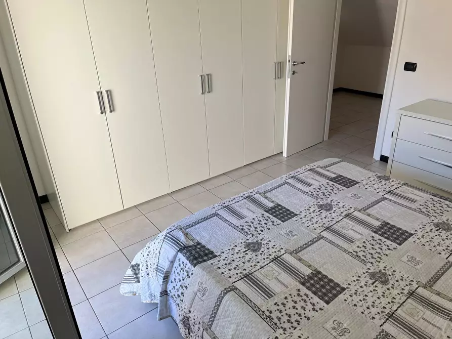 Immagine 12 di Mansarda in vendita  a Massa