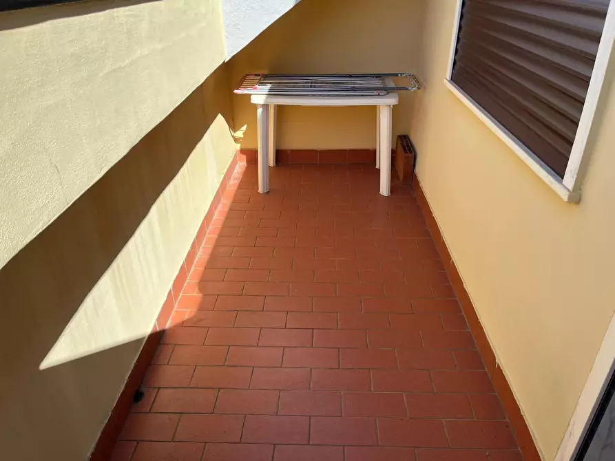 Immagine 8 di Mansarda in vendita  a Massa