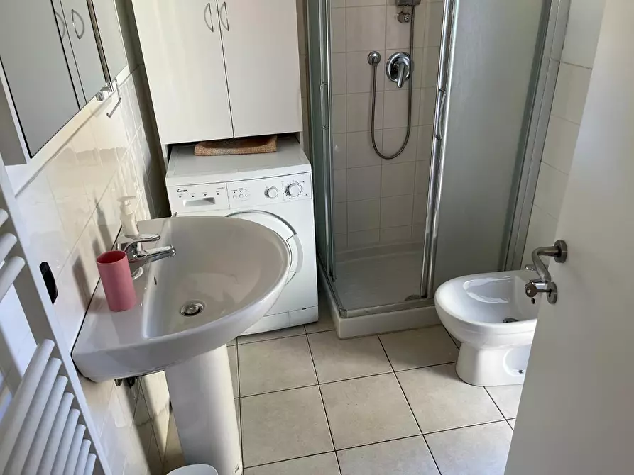 Immagine 18 di Mansarda in vendita  a Massa