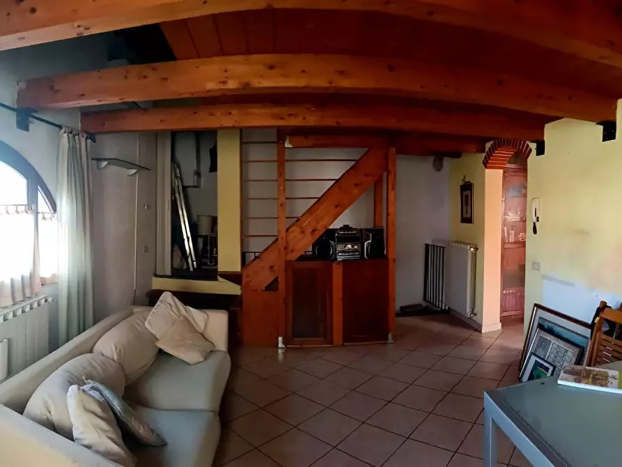 Immagine 4 di Appartamento in vendita  a Cascina