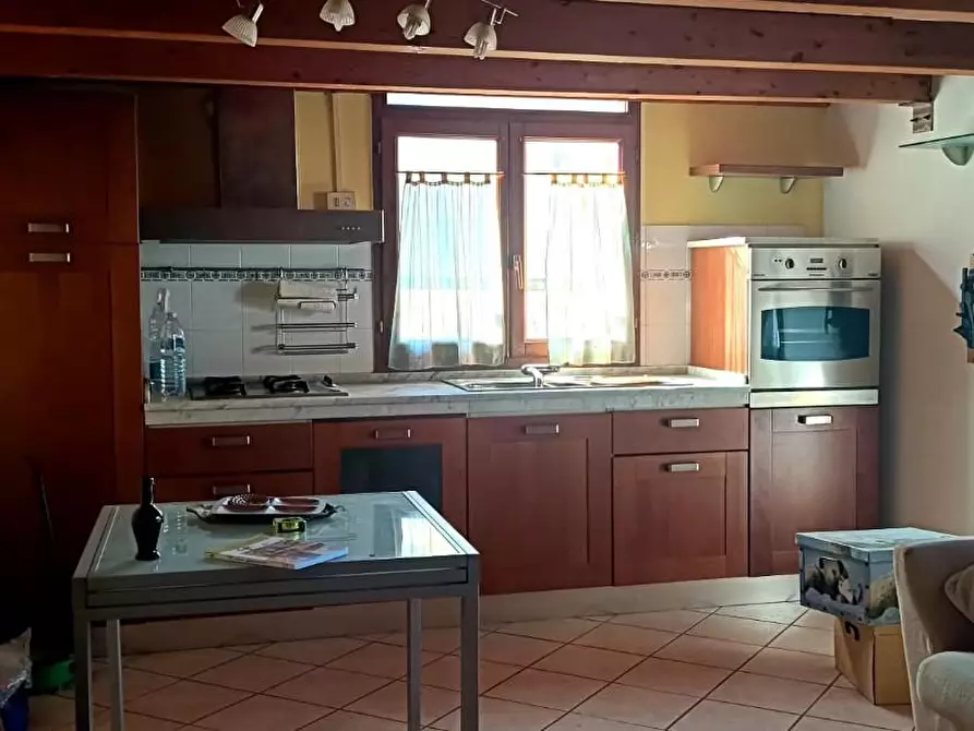 Immagine 2 di Appartamento in vendita  a Cascina