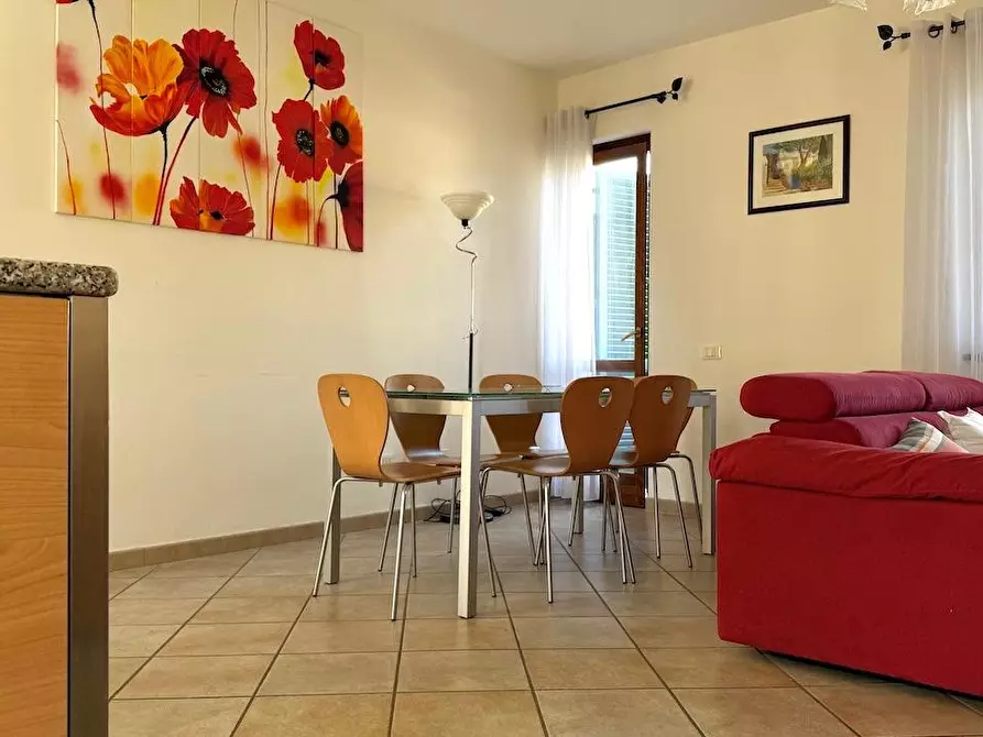 Immagine 5 di Appartamento in vendita  a Massa