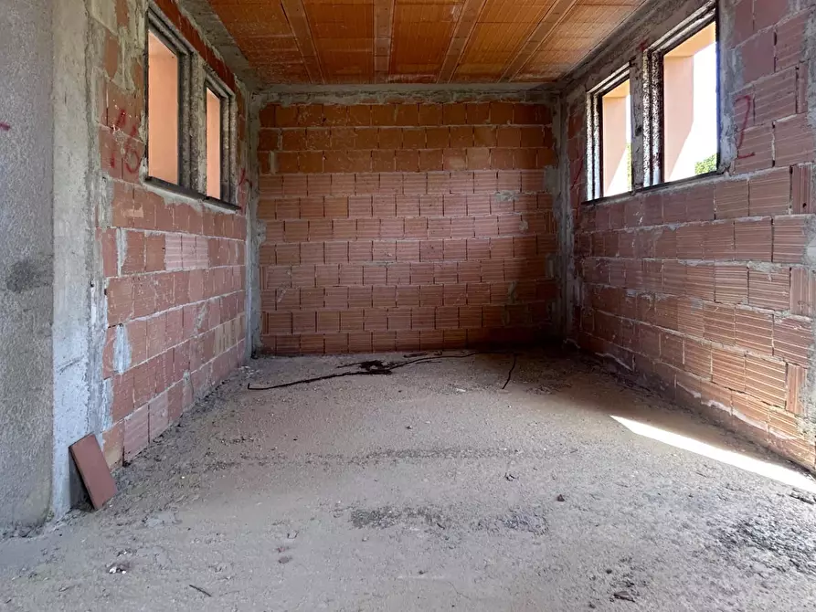 Immagine 8 di Villa in vendita  a Livorno