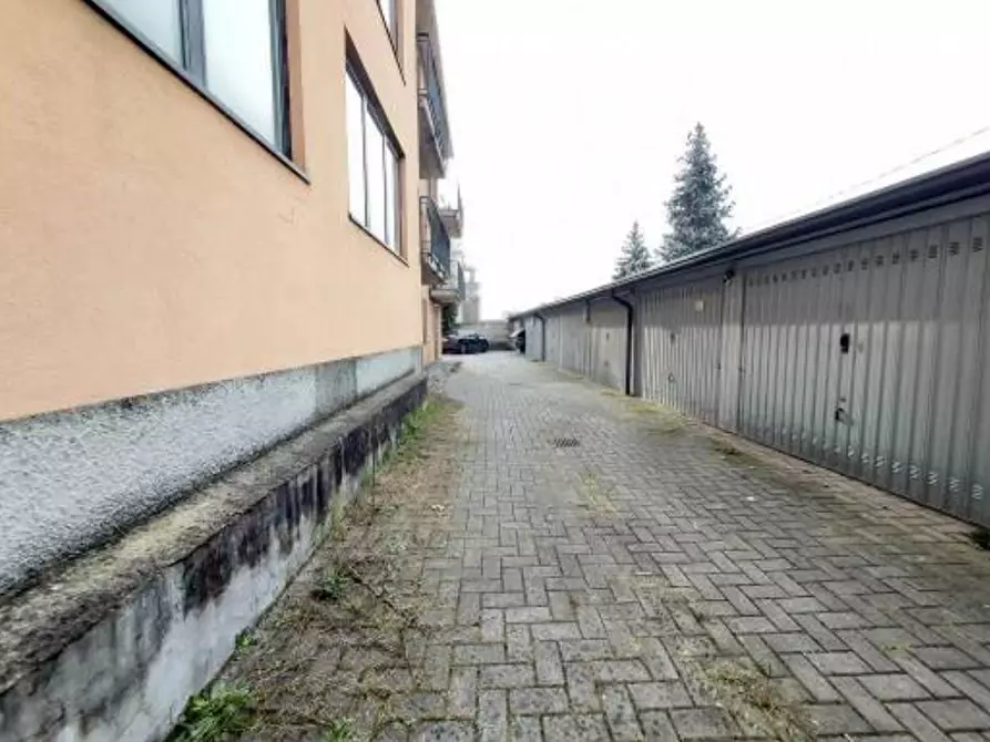 Immagine 1 di Garage in vendita  a Cassano D'adda