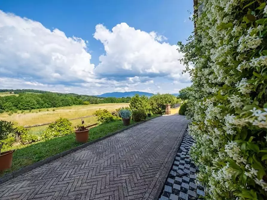 Immagine 13 di Rustico / casale in vendita  a Porcari