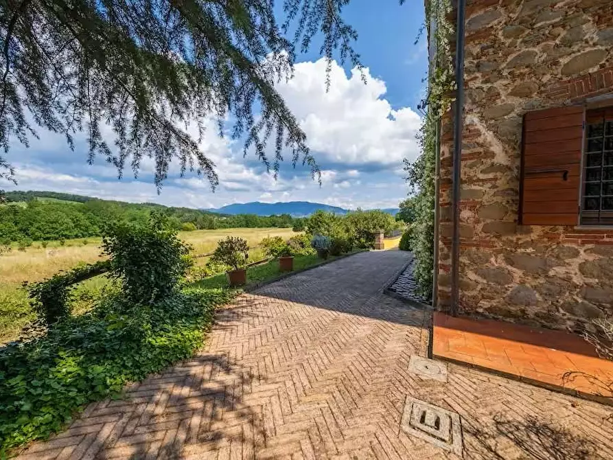 Immagine 7 di Rustico / casale in vendita  a Porcari