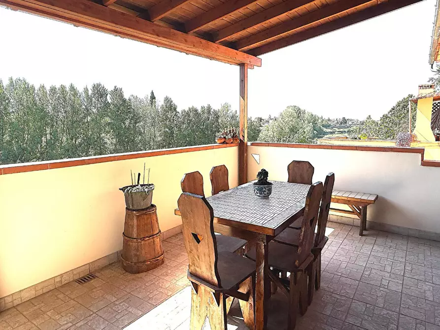 Immagine 4 di Appartamento in vendita  a Capraia E Limite