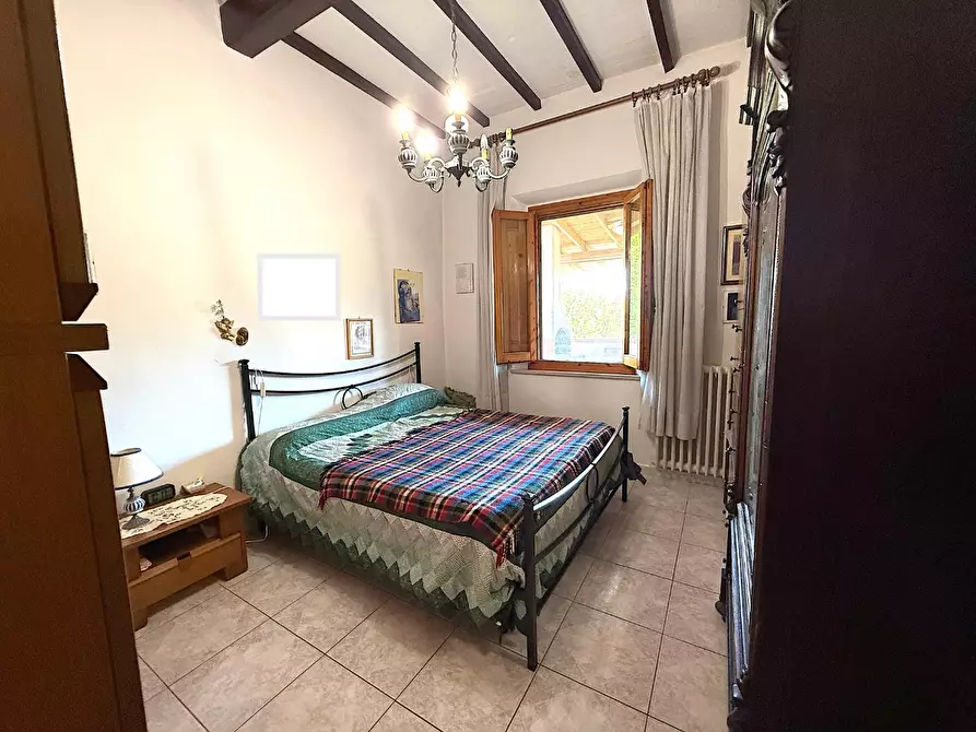 Immagine 21 di Appartamento in vendita  a Capraia E Limite