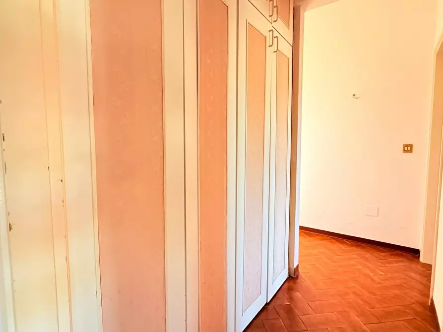Immagine 22 di Appartamento in vendita  a Uzzano