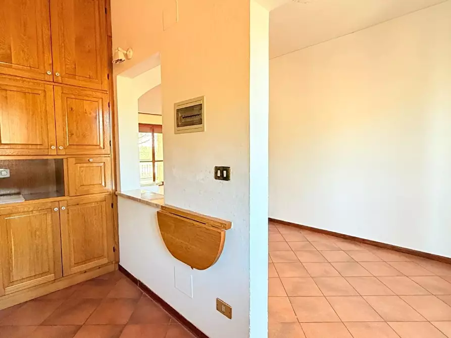 Immagine 16 di Appartamento in vendita  a Uzzano