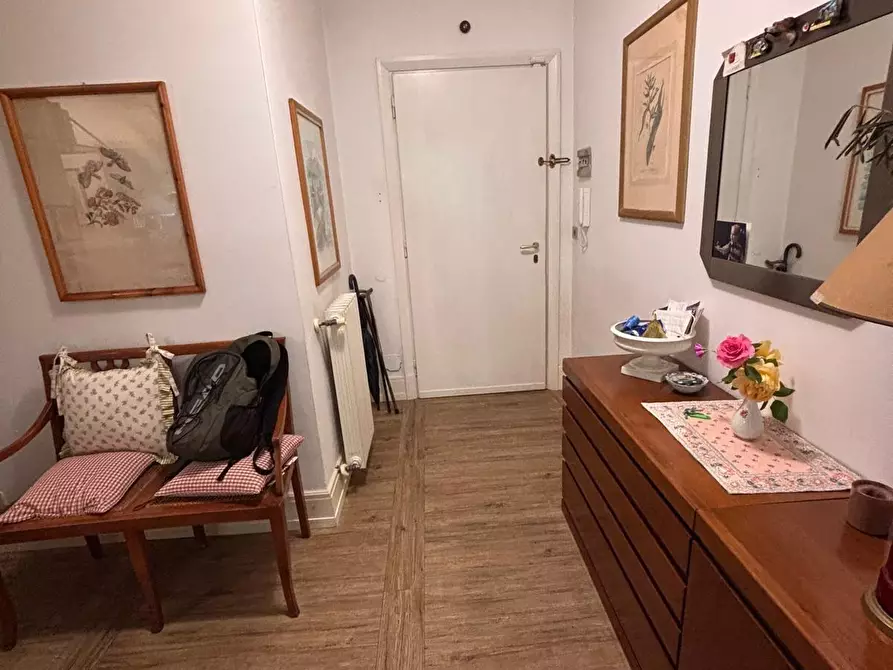 Immagine 9 di Appartamento in vendita  a Massa