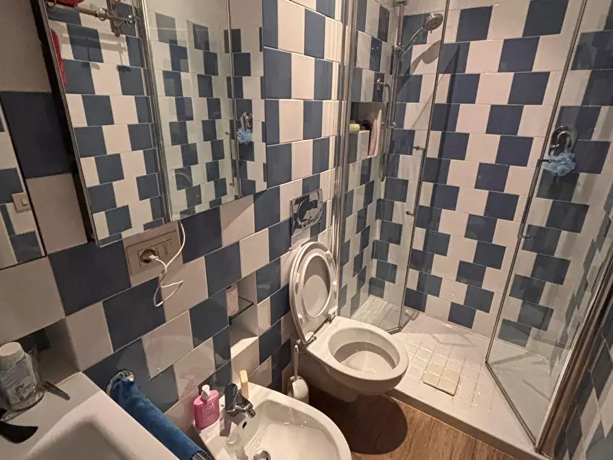 Immagine 13 di Appartamento in vendita  a Massa