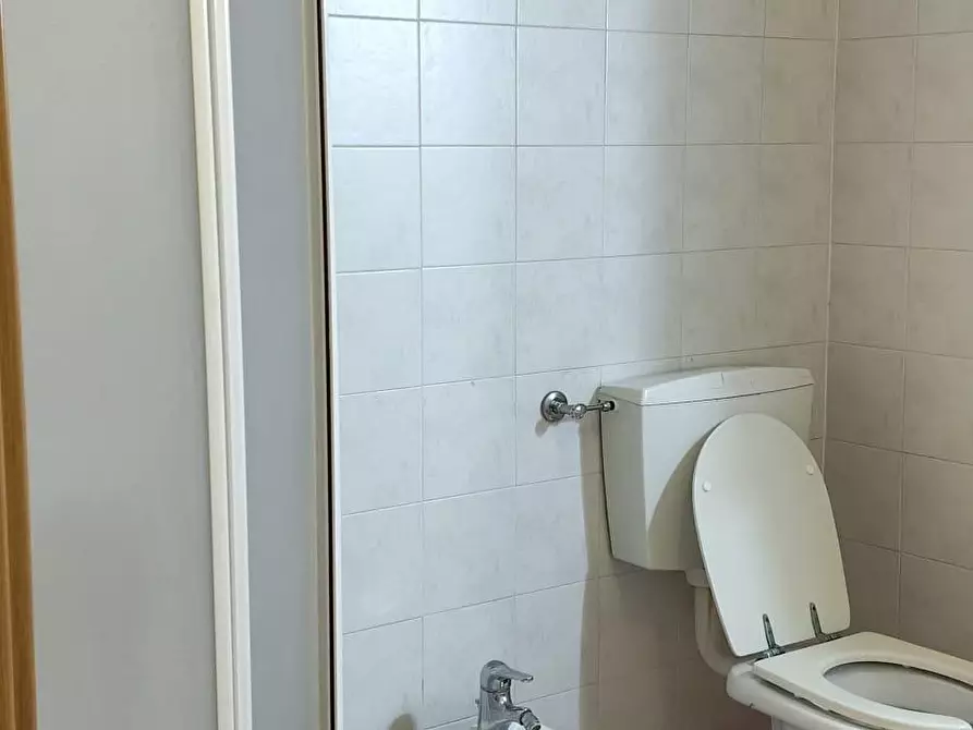 Immagine 8 di Appartamento in vendita  a Siena