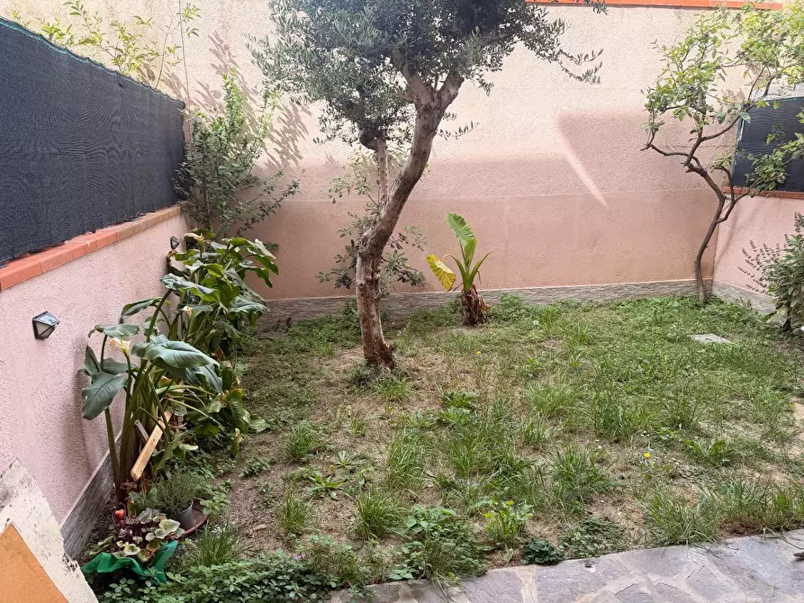 Immagine 10 di Villetta a schiera in vendita  a Viareggio