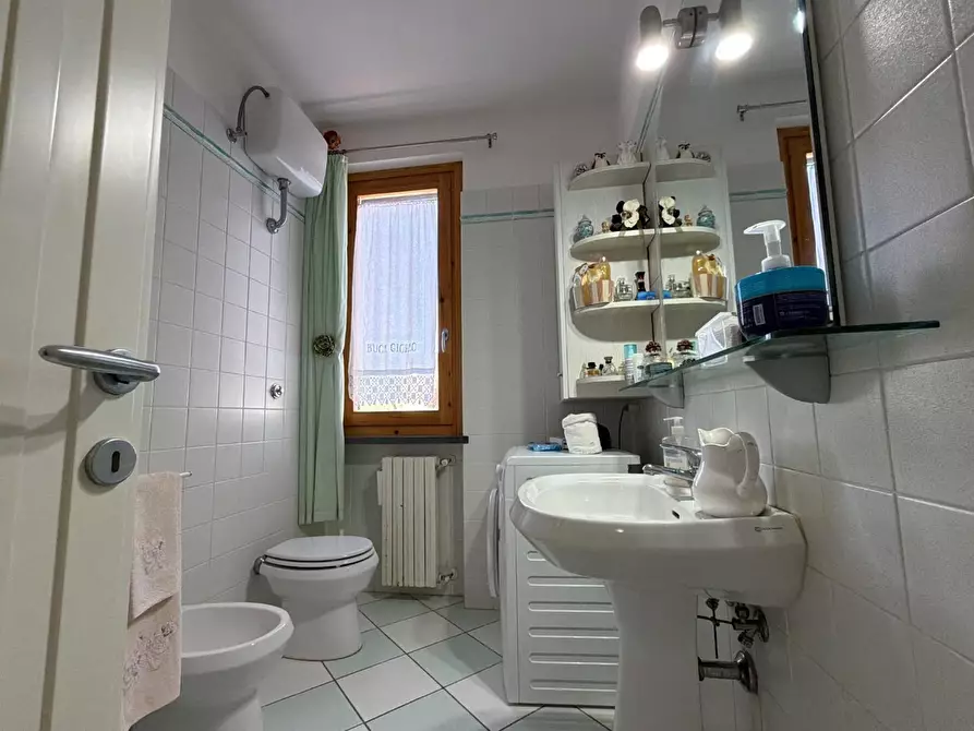 Immagine 18 di Villa in vendita  a Chianni