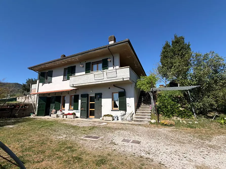 Immagine 3 di Villa in vendita  a Chianni