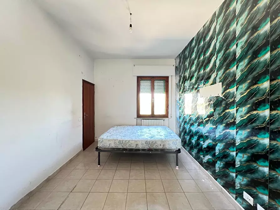 Immagine 14 di Appartamento in vendita  a Pontedera