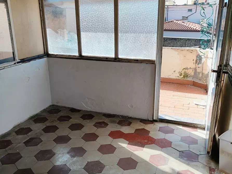 Immagine 13 di Appartamento in vendita  a Livorno