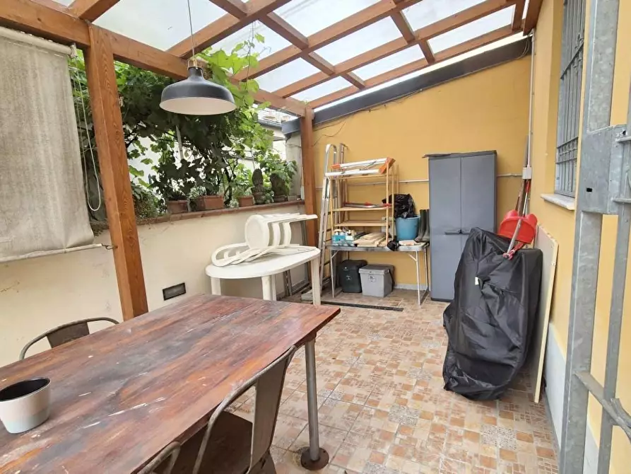 Immagine 4 di Appartamento in vendita  a Viareggio