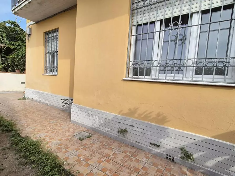 Immagine 81 di Appartamento in vendita  a Viareggio