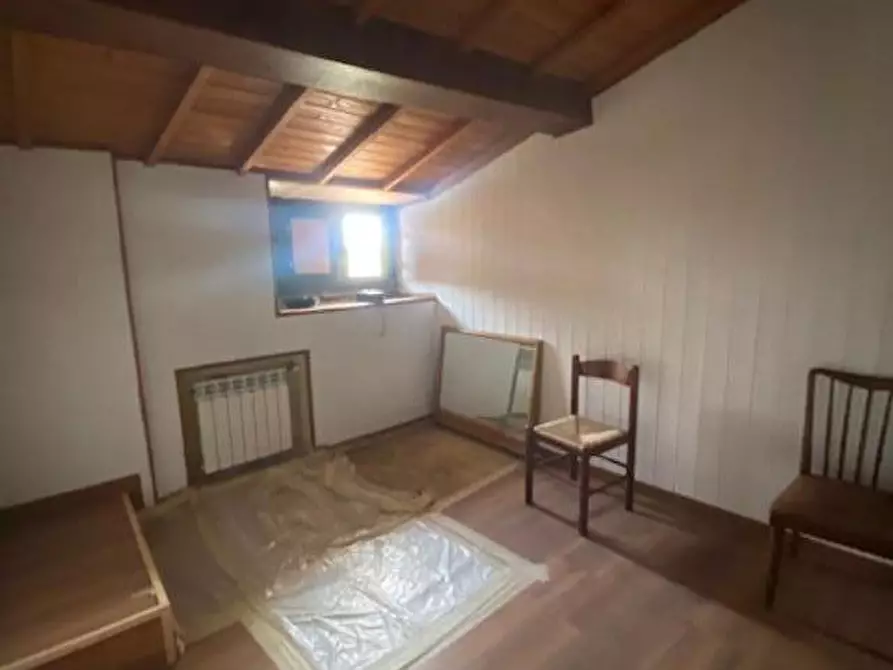 Immagine 13 di Rustico / casale in vendita  a Lucca