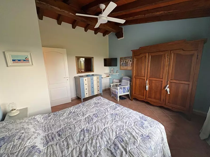 Immagine 31 di Casa bifamiliare in vendita  a Montignoso