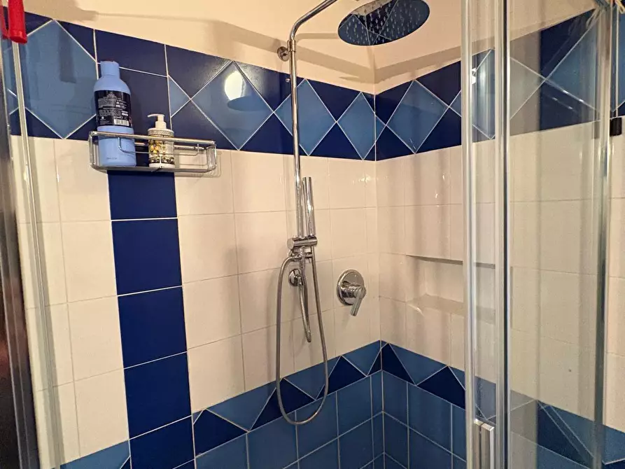Immagine 30 di Casa bifamiliare in vendita  a Montignoso