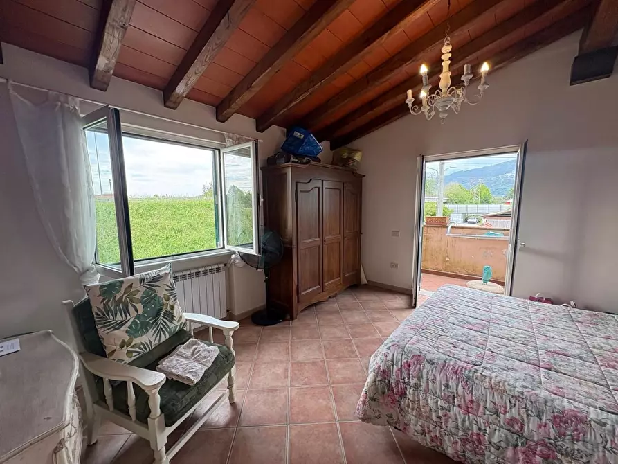 Immagine 25 di Casa bifamiliare in vendita  a Montignoso