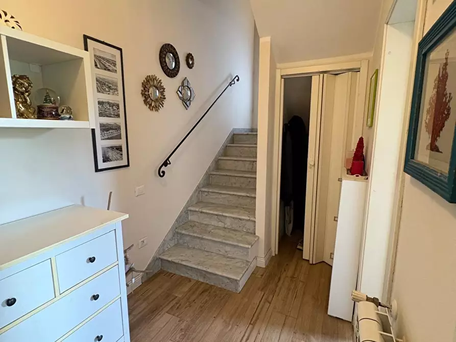 Immagine 16 di Casa bifamiliare in vendita  a Montignoso