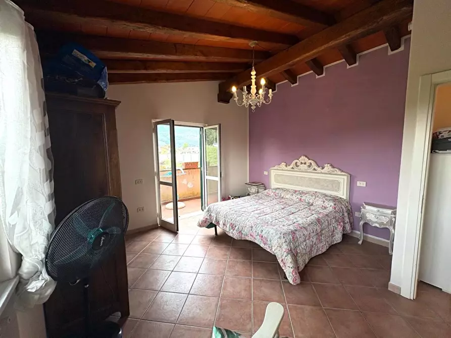 Immagine 26 di Casa bifamiliare in vendita  a Montignoso