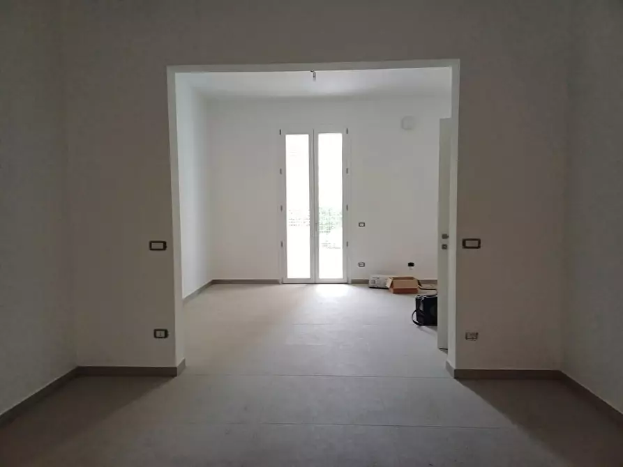 Immagine 1 di Villetta a schiera in vendita  a Empoli