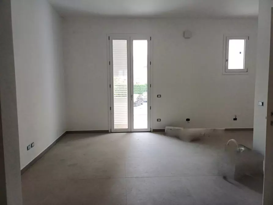 Immagine 2 di Villetta a schiera in vendita  a Empoli