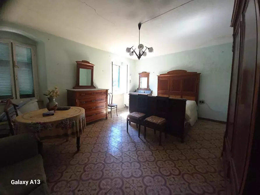Immagine 12 di Appartamento in vendita  a Carrara