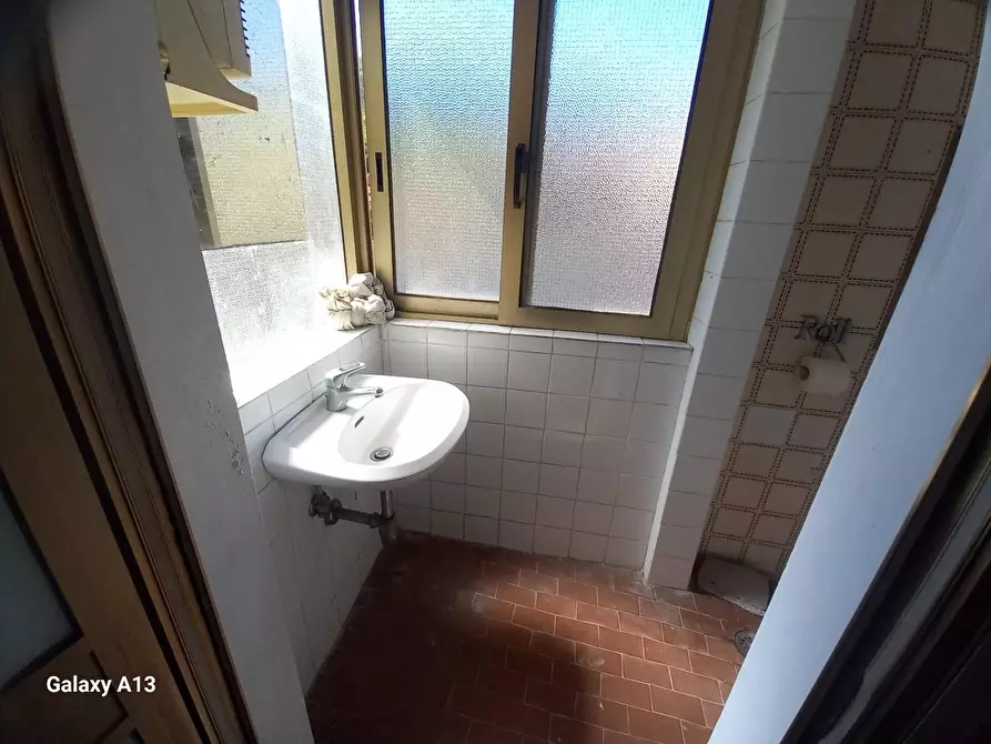 Immagine 41 di Appartamento in vendita  a Carrara