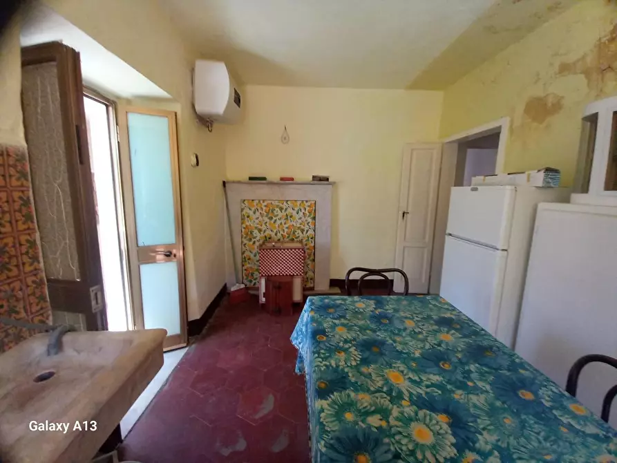 Immagine 31 di Appartamento in vendita  a Carrara