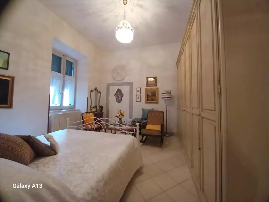 Immagine 60 di Appartamento in vendita  a Carrara